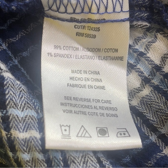 Kut from the Kloth Plaid Snap Up Roll Tab Sleeves Shirt XSP - Picture 6 of 9